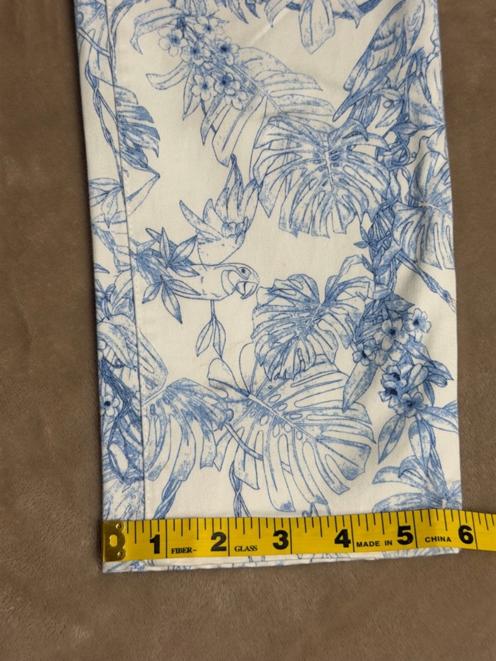 Elie Tahari Blue White Toucan Leaf Pants Size 6 - Picture 8 of 8